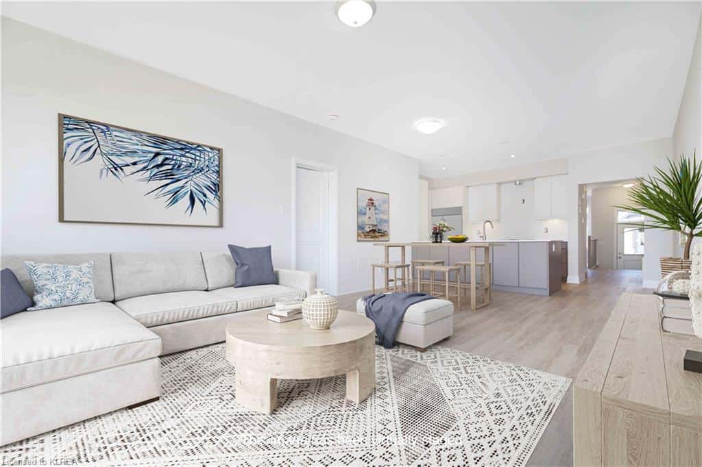 17 LAKEWOOD Crescent 33 Escape to Port 32