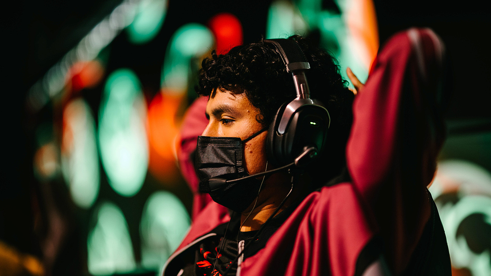 SA streamer EG new roster's salary is 12k — Escorenews