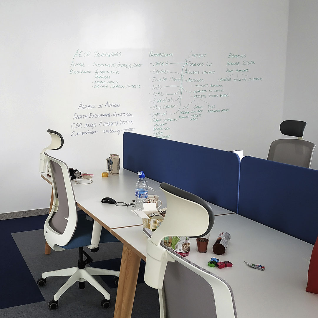 Whiteboard Paint Writable Dry Erase Paint ESCREO UK