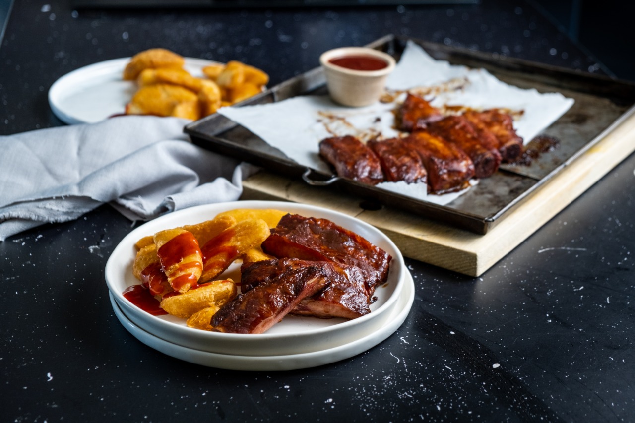 Eskort Ribs with Chips Eskort