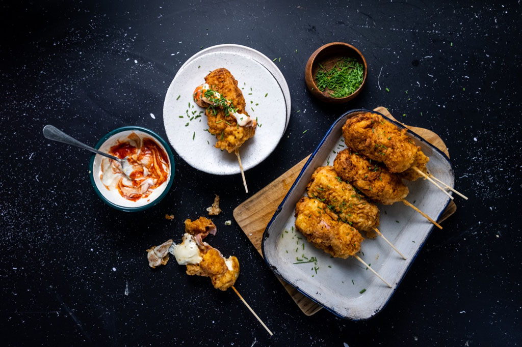 Eskort Cheesy Bacon Corn Dogs Eskort