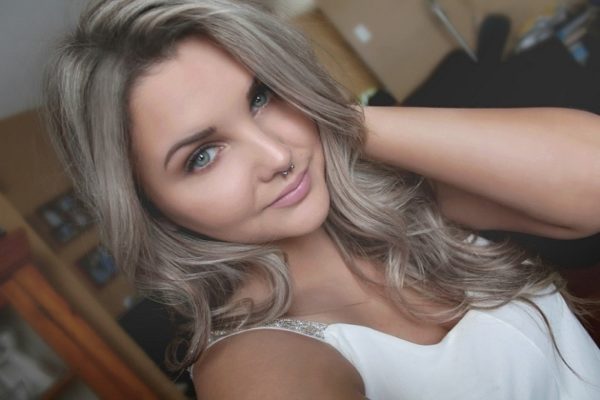 Tonos de rubio que le van bien a tu cabello si eres morena