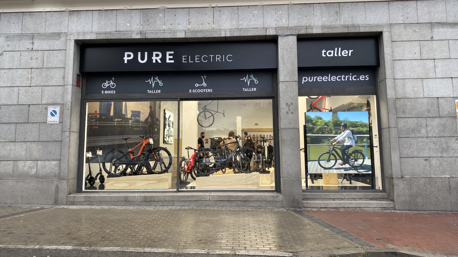 Pure Electric llega a España inaugurando su primera tienda en Madrid