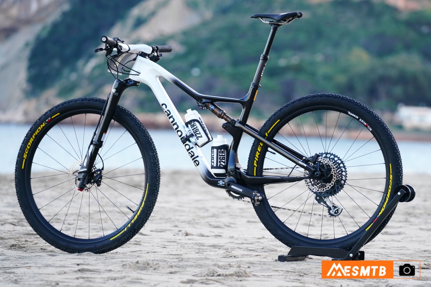 Cannondale Scalpel HiMOD 2023 del equipo CannondaleVASArabay