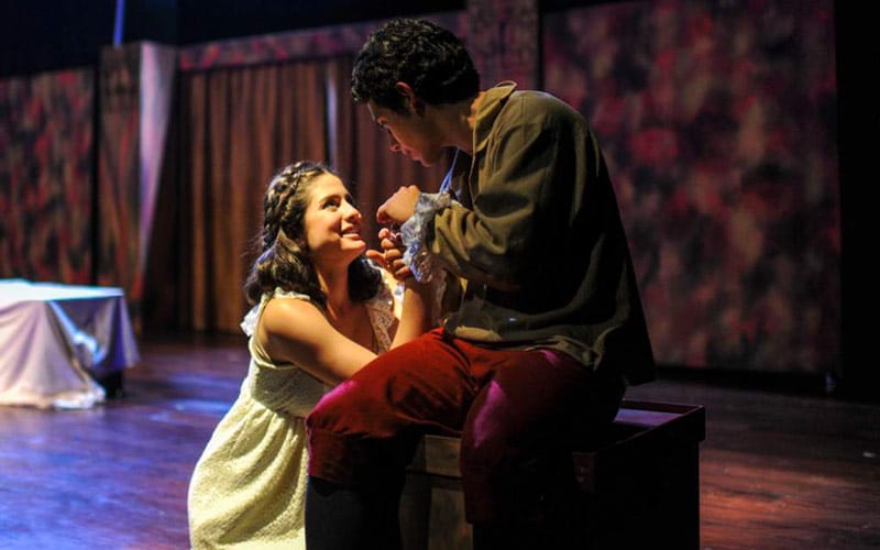 muerte en el teatro