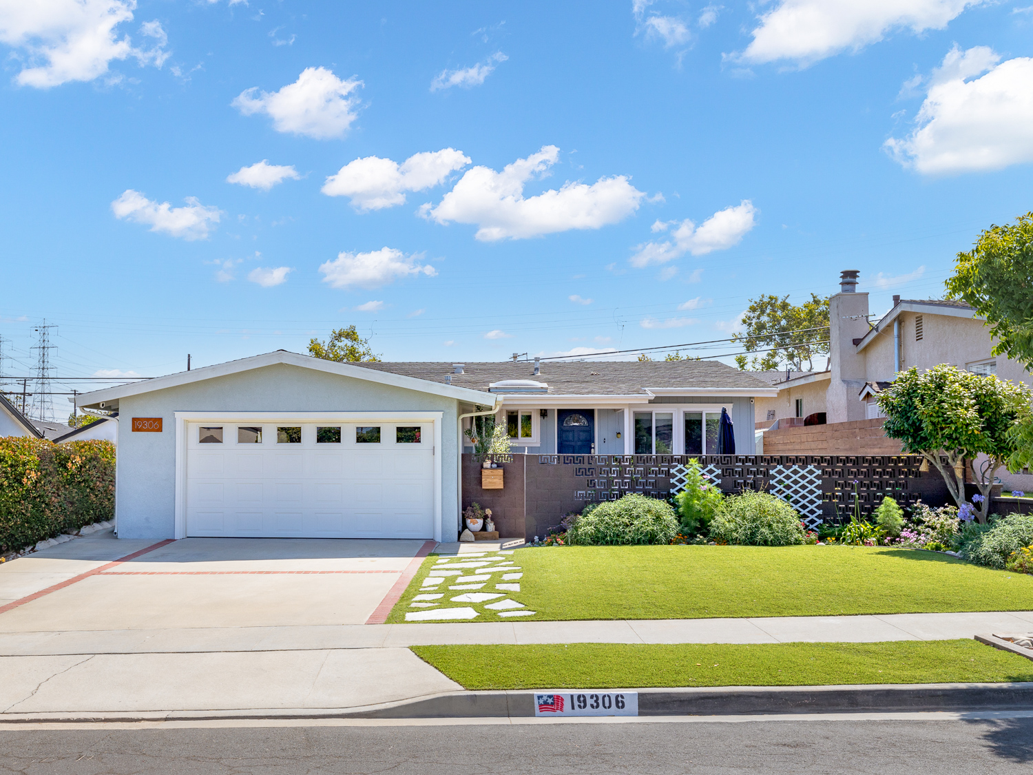 19306 Sturgess Dr. Esquire Real Estate Brokerage