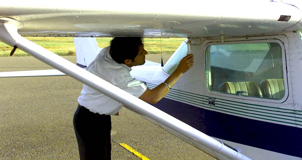 Draining the fuel tanks What to do if you find water? Essential Pilot