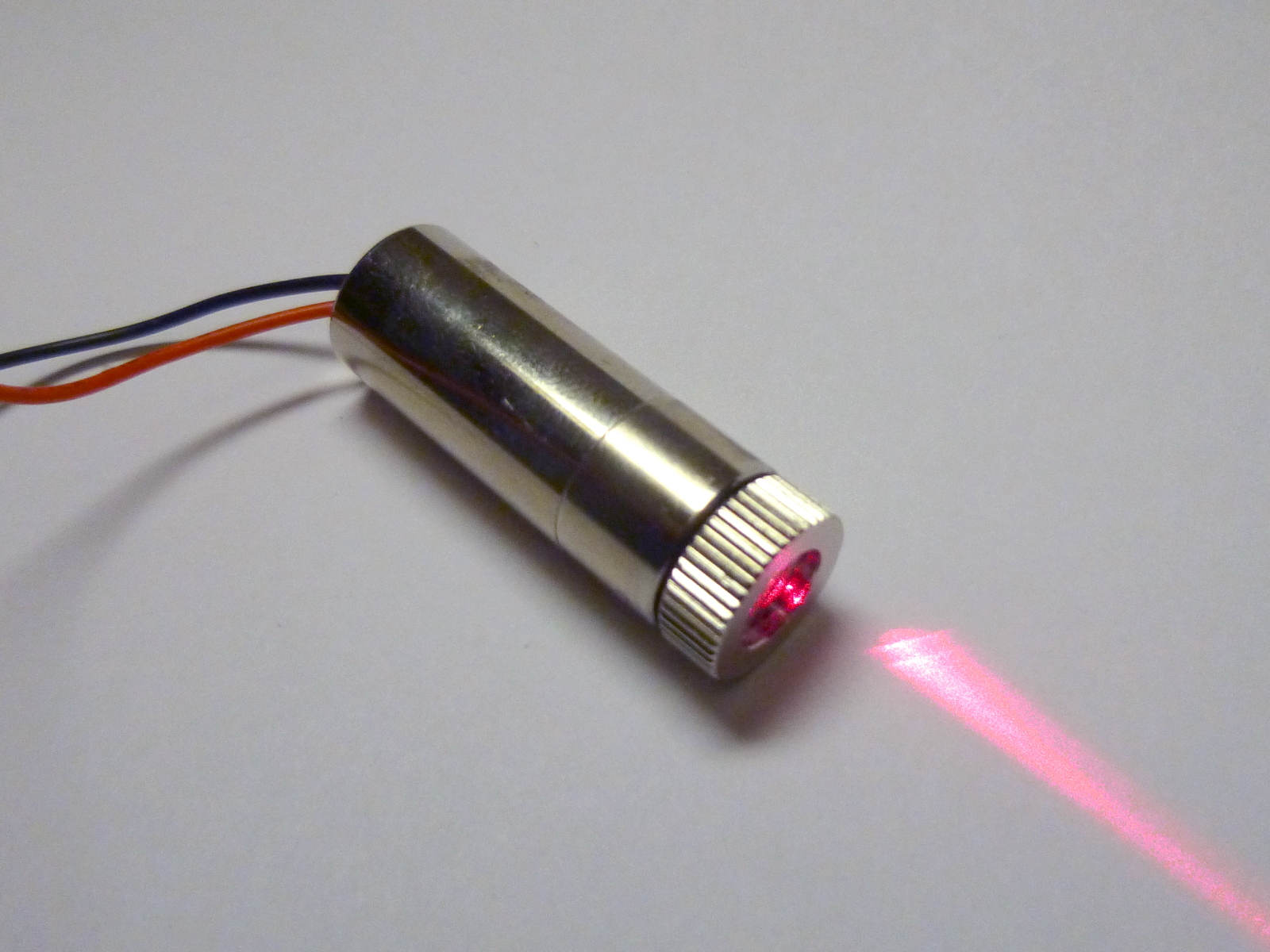 Giving a cheap diode laser a sharper beam Essential scrap
