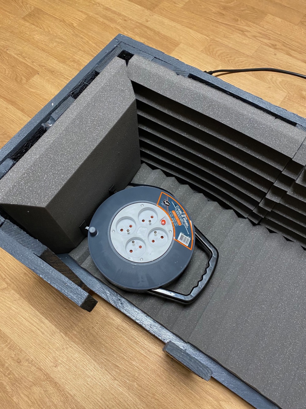 DIY Home Cinema Coffee Table L'Essenziale