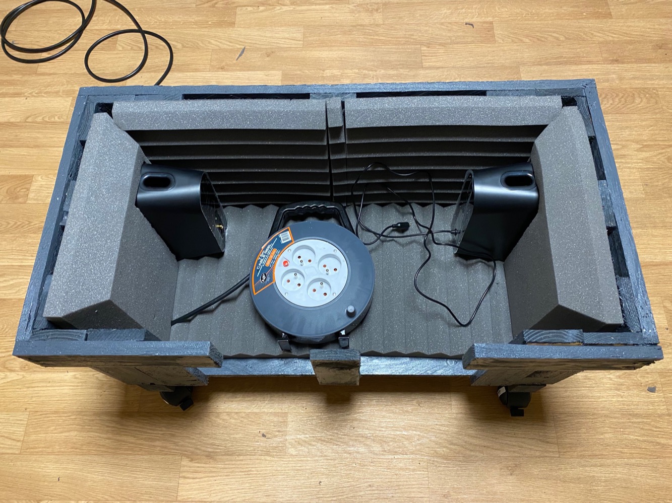 DIY Home Cinema Coffee Table L'Essenziale