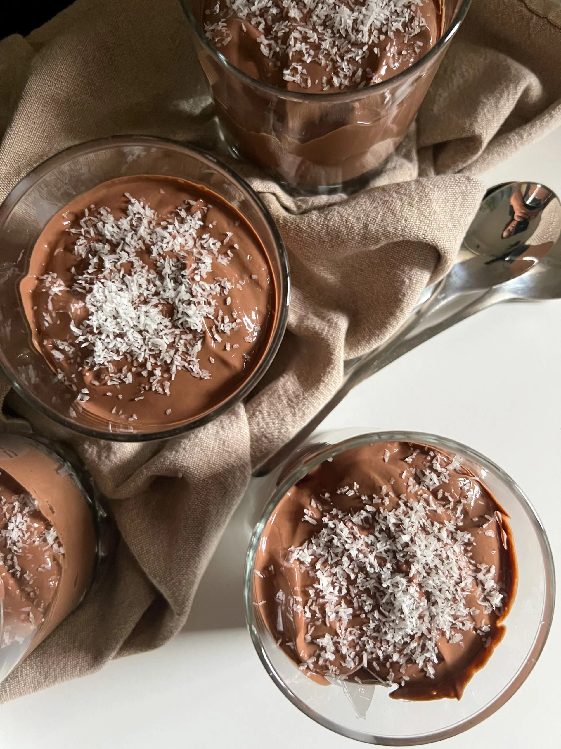 Velvety Vegan Chocolate Mousse With Silken Tofu Essy Cooks