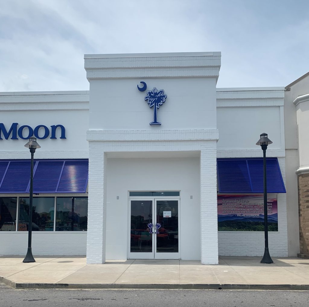 Palmetto Moon Essyx Exhibits & Displays