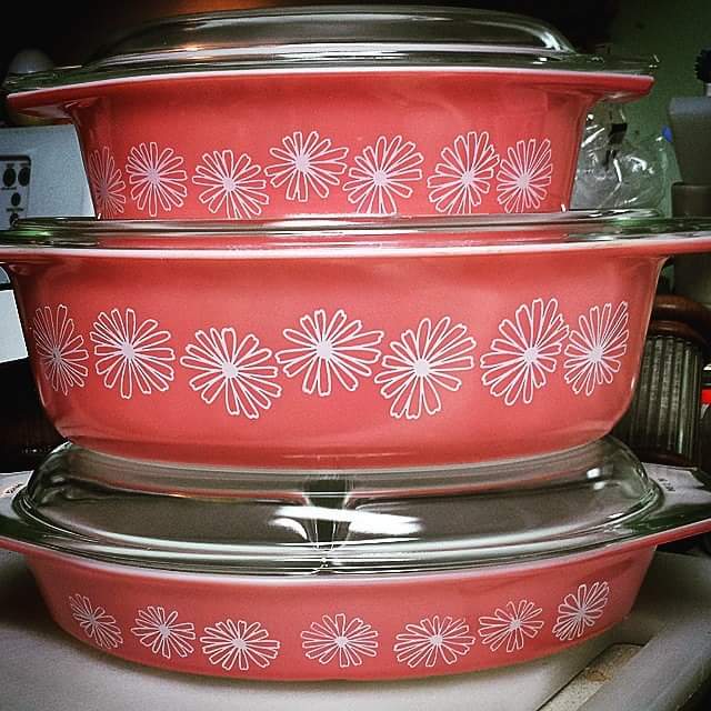 Vintage Pyrex 101 A Guide to Pyrex Estate Sale Blog