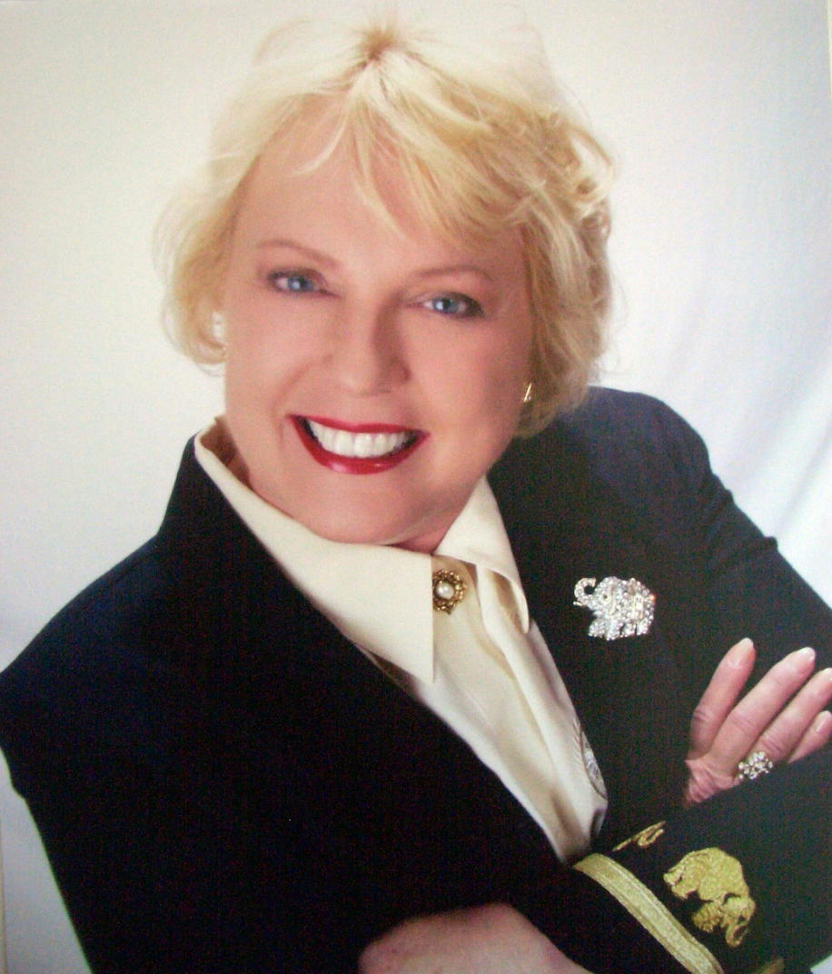 Estate Sale Company Estate Sales by Dee