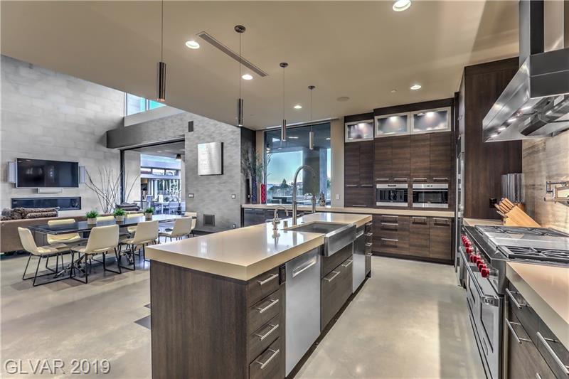 6 PARADISE VALLEY Court, Henderson, Nevada 89052 4,000,000 House For