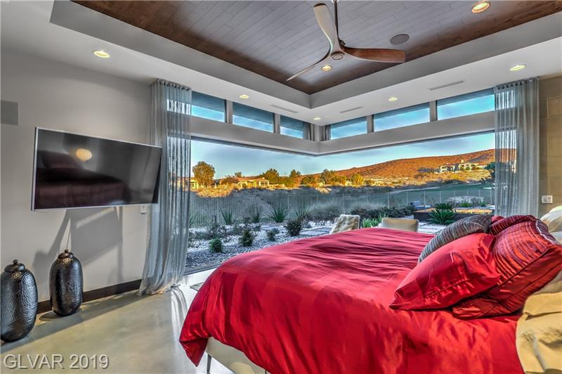 6 PARADISE VALLEY Court, Henderson, Nevada 89052 4,000,000 House For