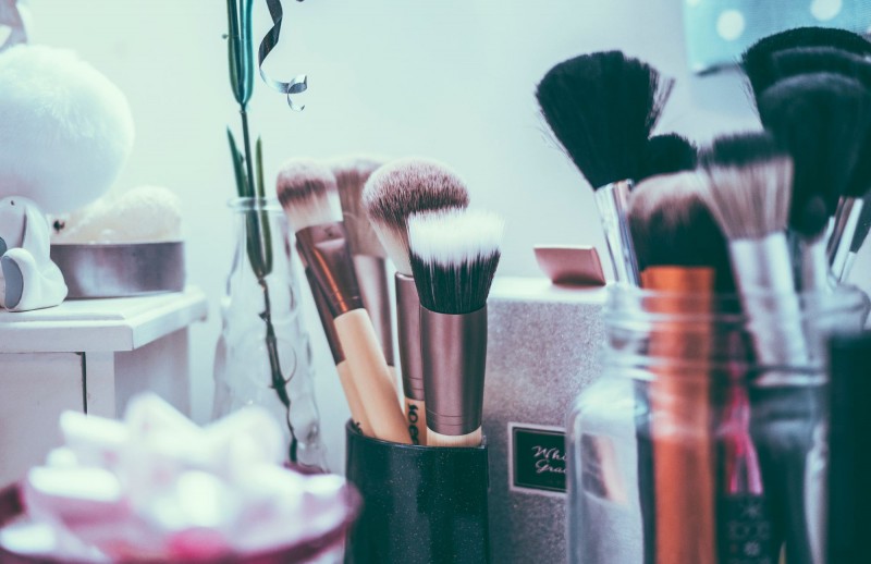 Essential Products You Need In Your Makeup Wardrobe Estilo Tendances