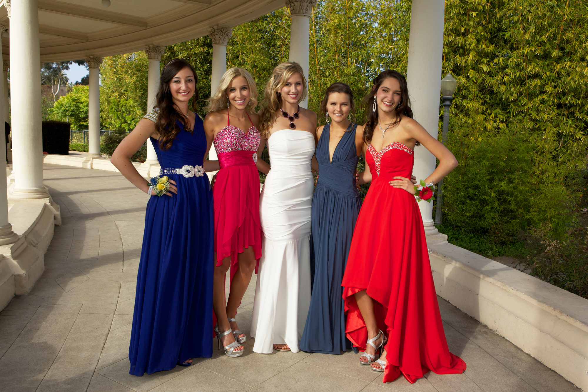 5 Things to Consider When Buying a Prom Dress