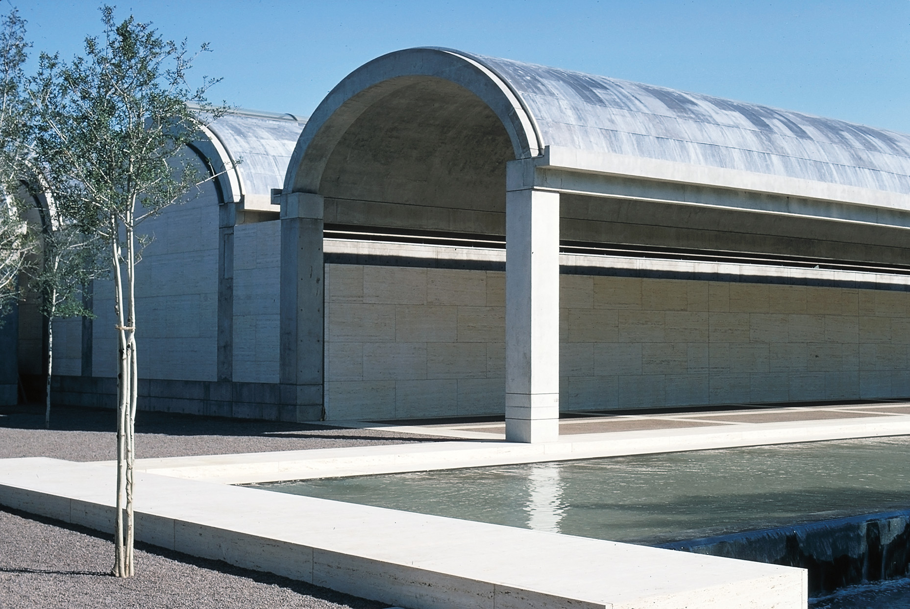 A book about Estonian engineer August Komendant published by Birkhäuser