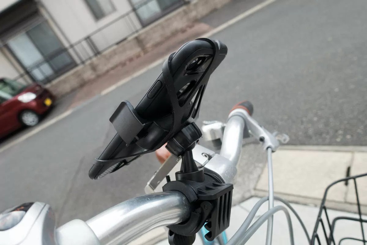 Spigen「バイクマウント」レビュー。自転車用スマホホルダーって便利？必要なのかを検証【PR】 アナザーディメンション