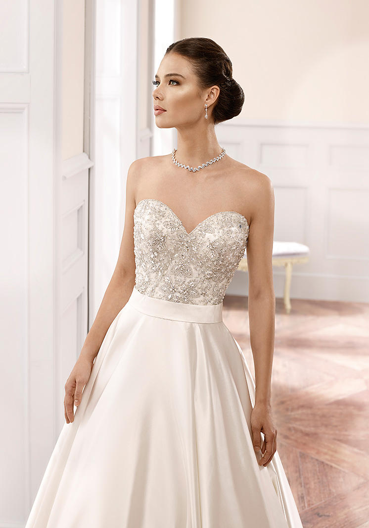 MD153 Reflections Bridal, Prom and Pageant Harrisonburg, VA Shenandoah