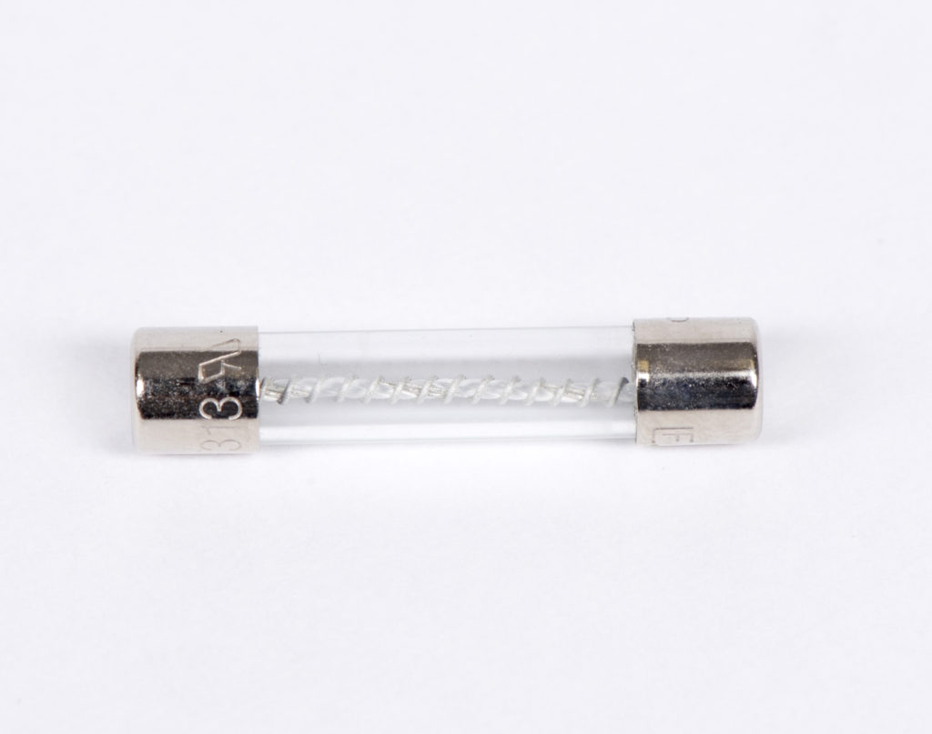 Fuse, 15A, 32V 3AG, for DC input | ETD Direct