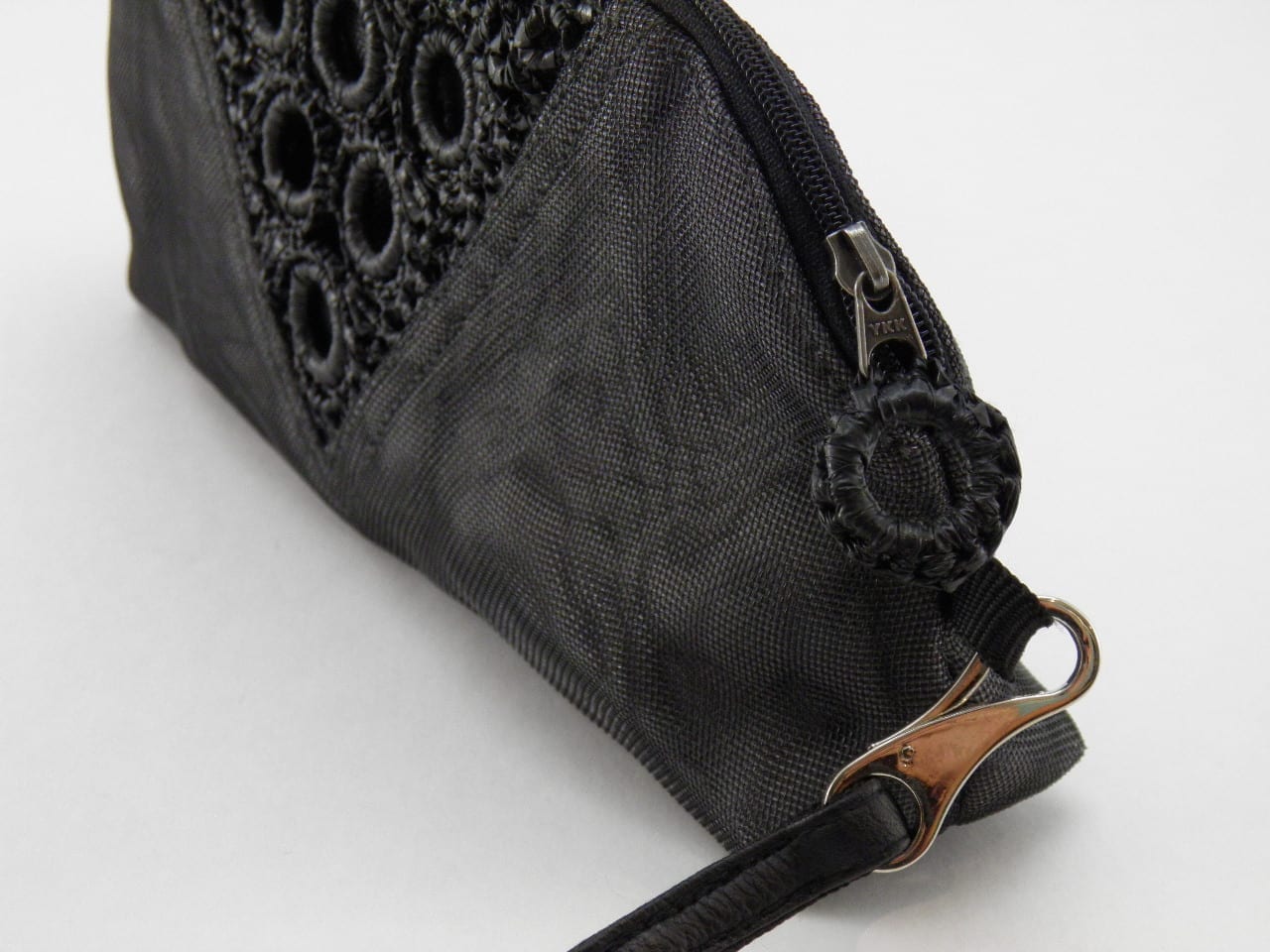 Serif Ecofriendly clutch bag wriststrap Ethic & chic
