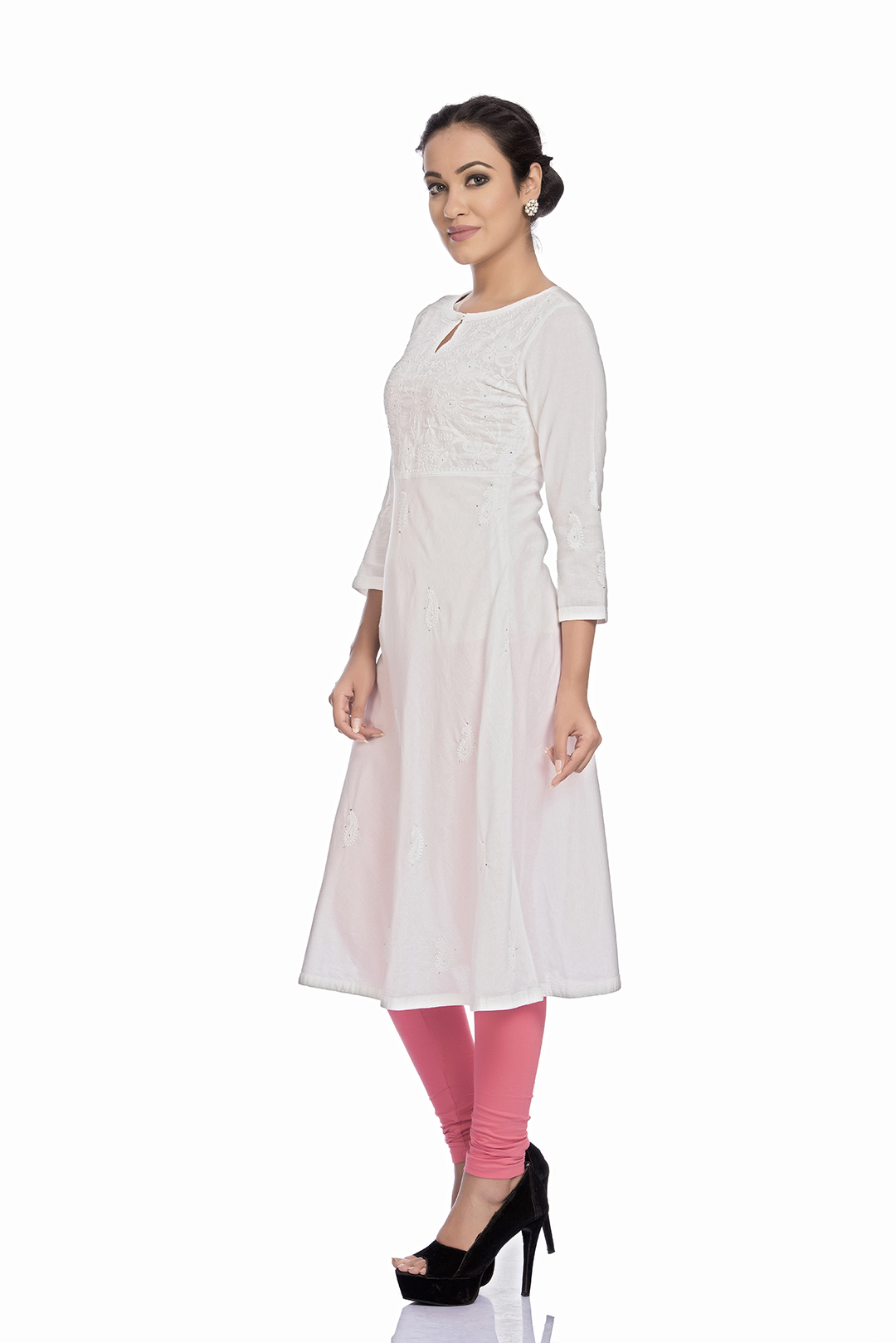 White Aline lucknow chikankari kurta with white thread chikan
