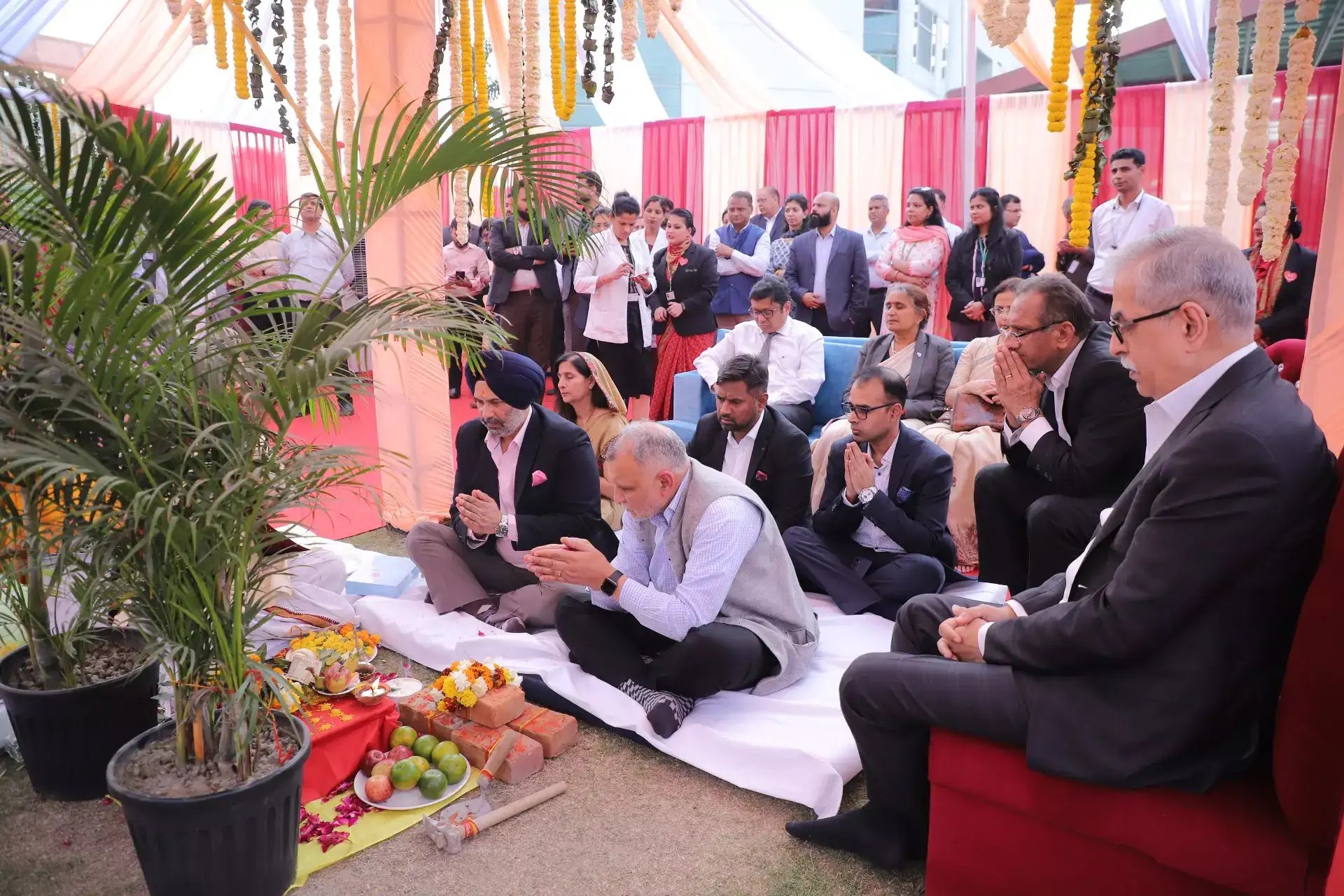 Fortis Hospital Building