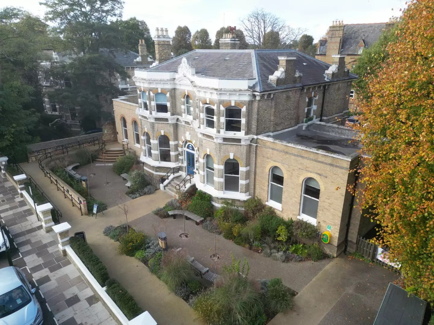 Community Centre ETNA Community Centre