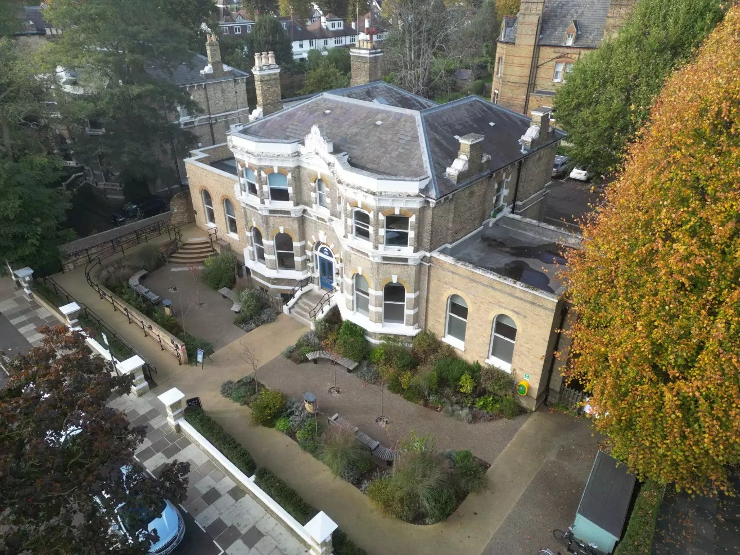 Community Centre ETNA Community Centre