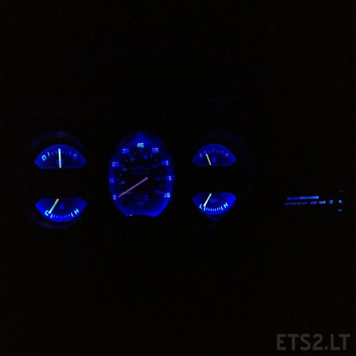 Blue Dashboard Light For All Trucks ETS2 mods