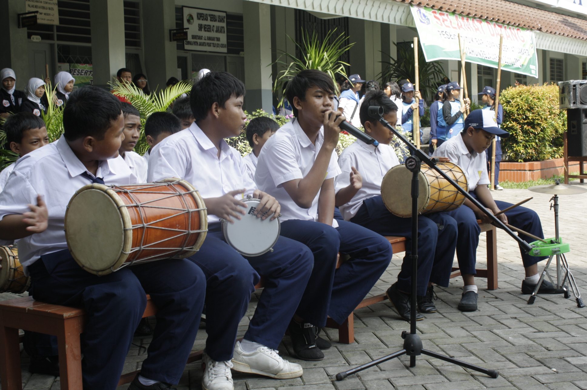 Budaya Sekolah dan Implementasi Pendidikan Karakter