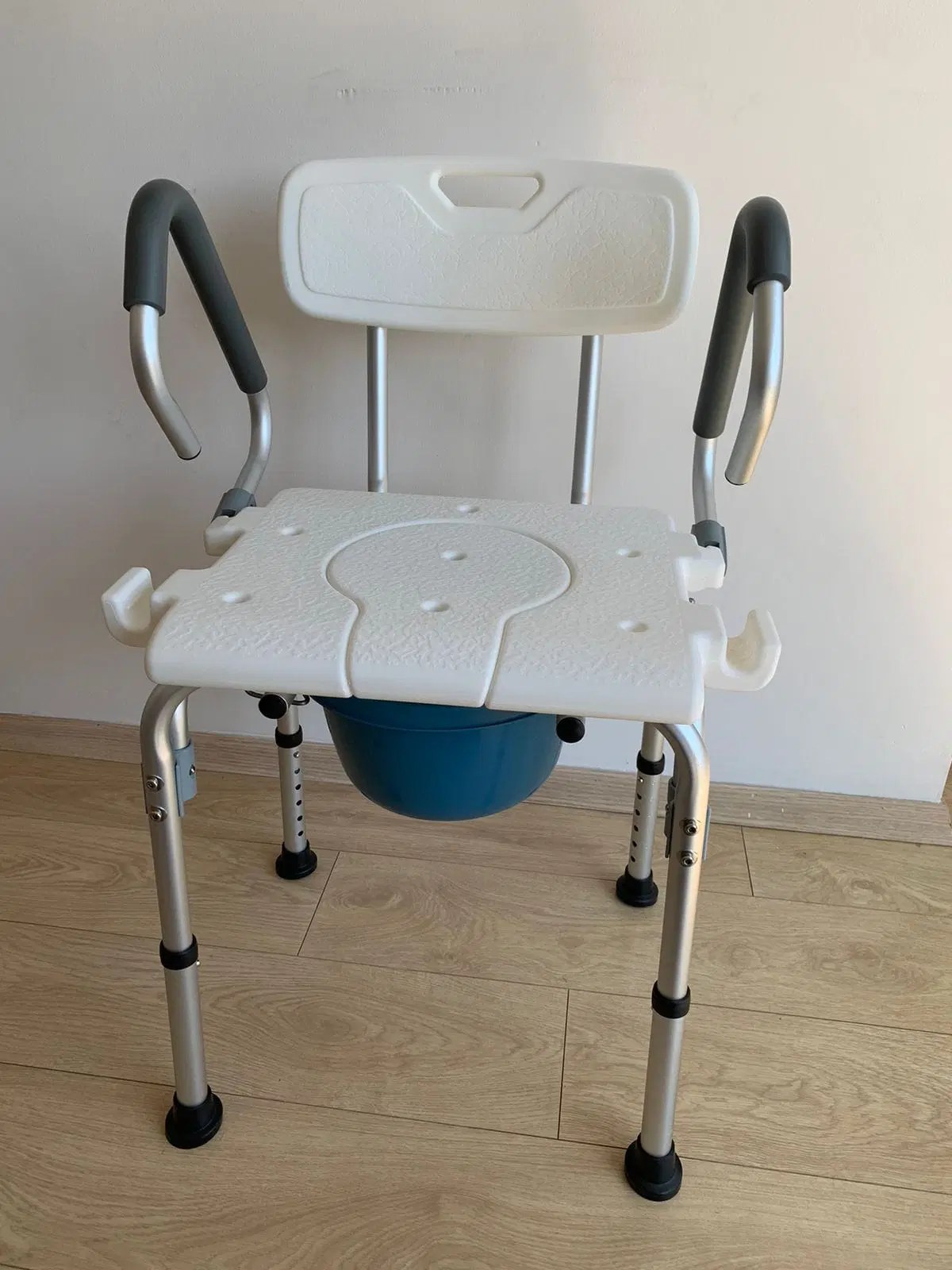 Bath Chair with Commode CLASP