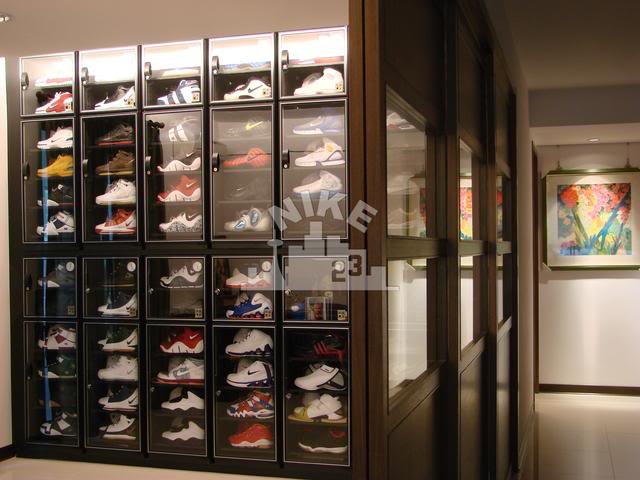 NikeCity23 Shoe Collector