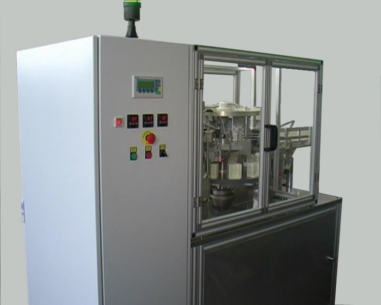 Filling machine for liquid air fresheners in PVC packages Евромашин