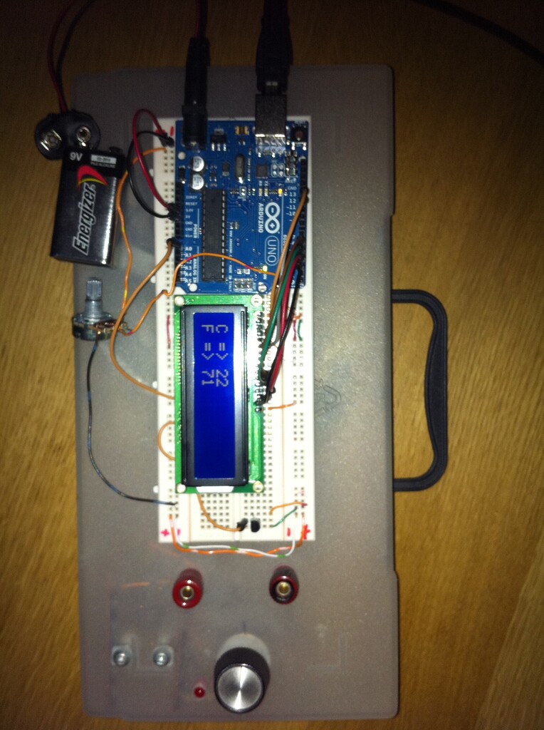 LM35 and LCD display without doesnt work w/o usb Displays Arduino Forum