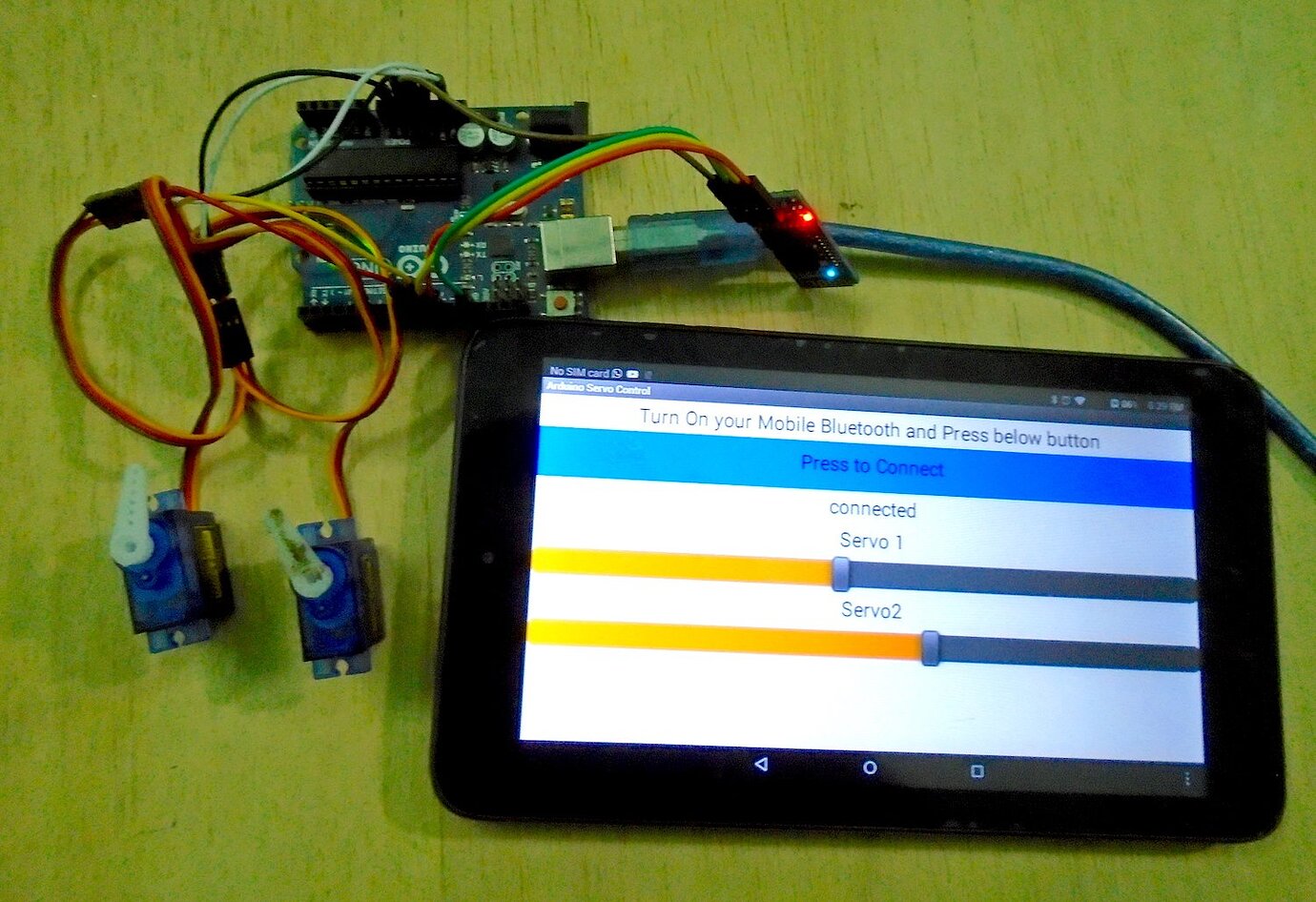 Arduino bluetooth control only makes the servo jitter. Project