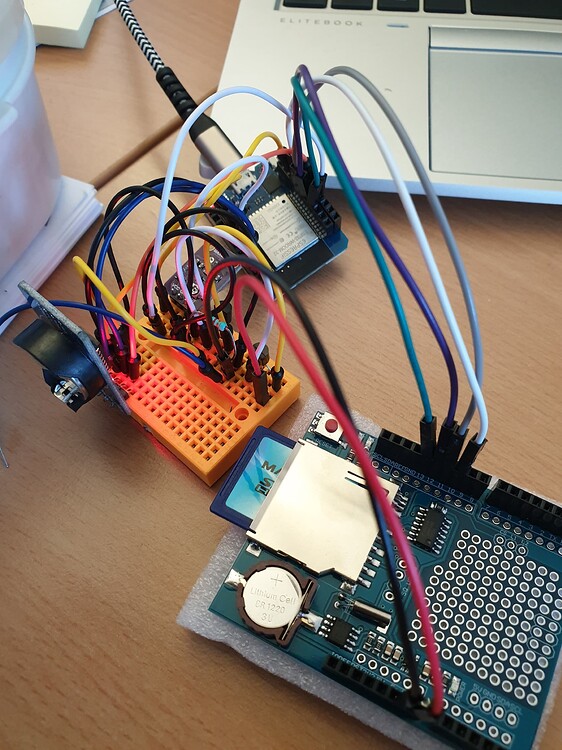 ESP32 nodeMCU D1 mini verbinden mit SD datalogger Shield von Arduino