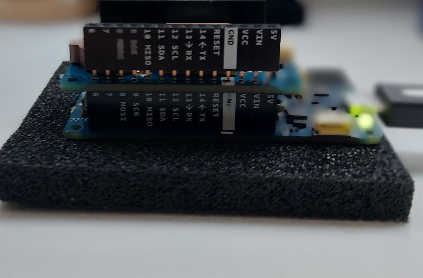 How to connect Arduino Mkr wifi 1010 with Mkr GPS shield MKRWIFI1010