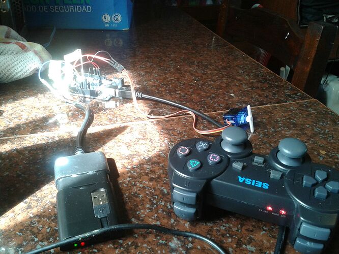 Como controlar un servo con la libreria PSX2 ? Español Arduino Forum