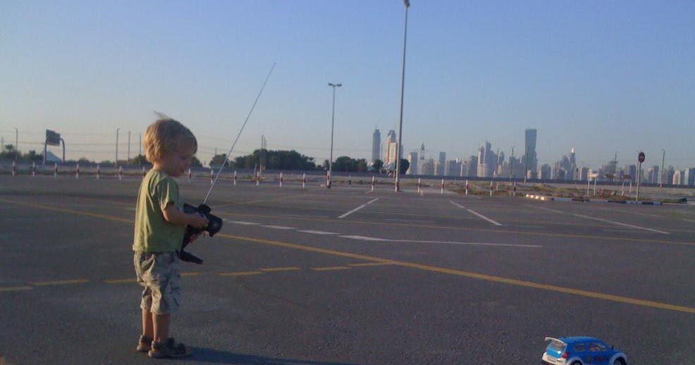 Problem with servo jittering when more than one servo is connected