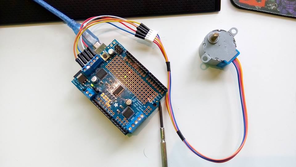 Step Motor 28BYJ48 5V connected to Adafruit Motor Shield v2.3 doesn't