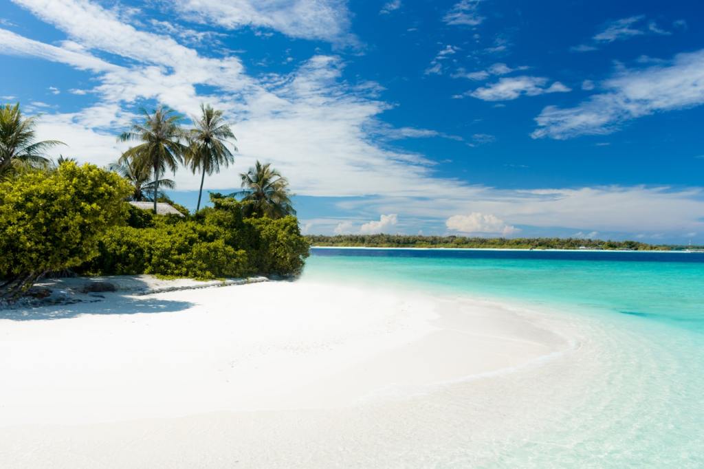 This Pacific island has banned fishing to allow the marine