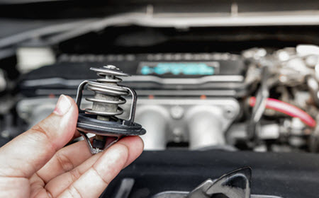 Signs of Issues in Your Mercedes V12 Engine