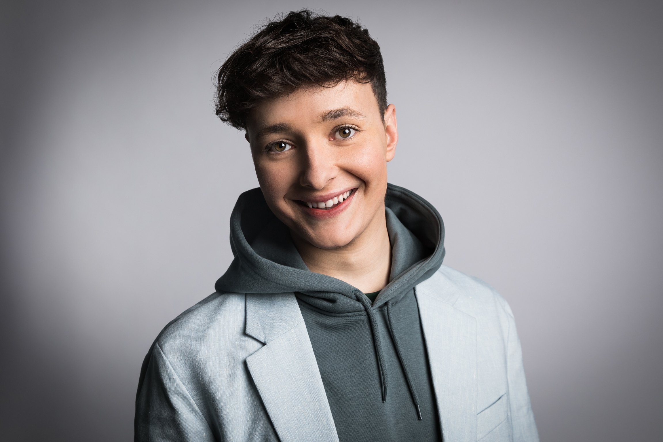 Uno más a la colección Remo Forrer lanza Watergun en acústico