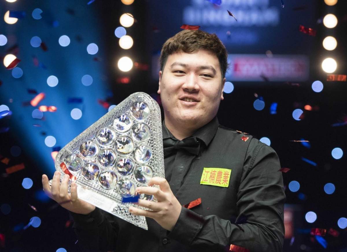 20YearOld Yan Bingtao Beats John Higgins To Win Masters Title