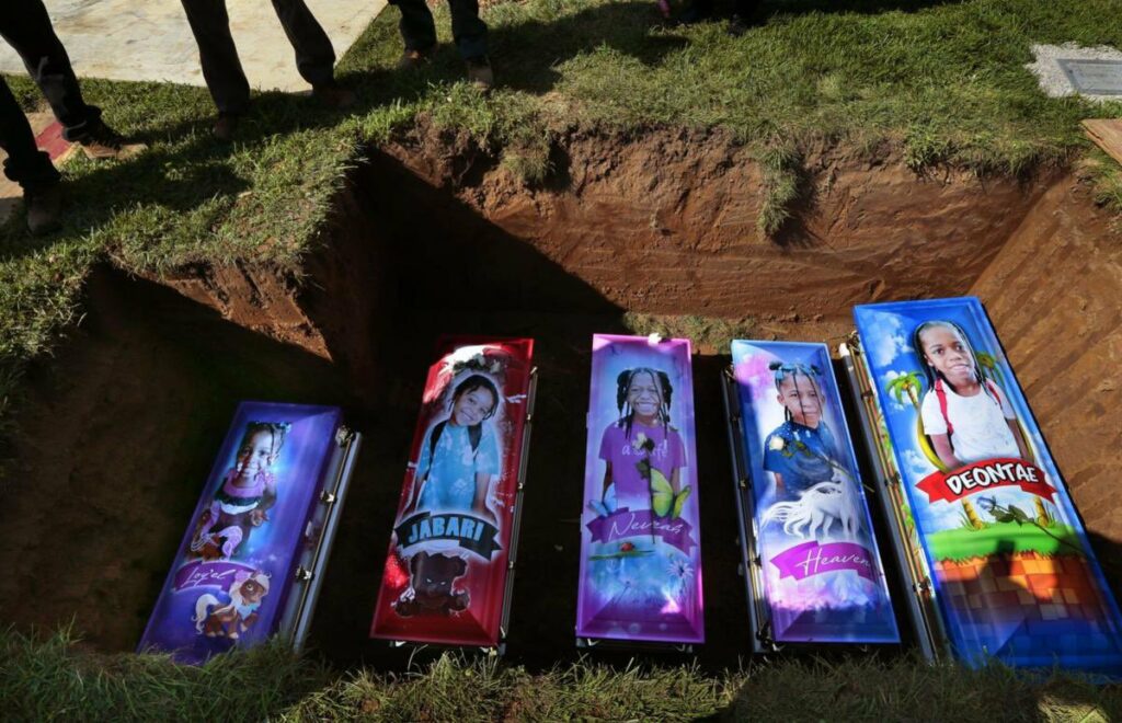 5 Siblings Killed in St. Louis House Fire, Buried in Custom Caskets