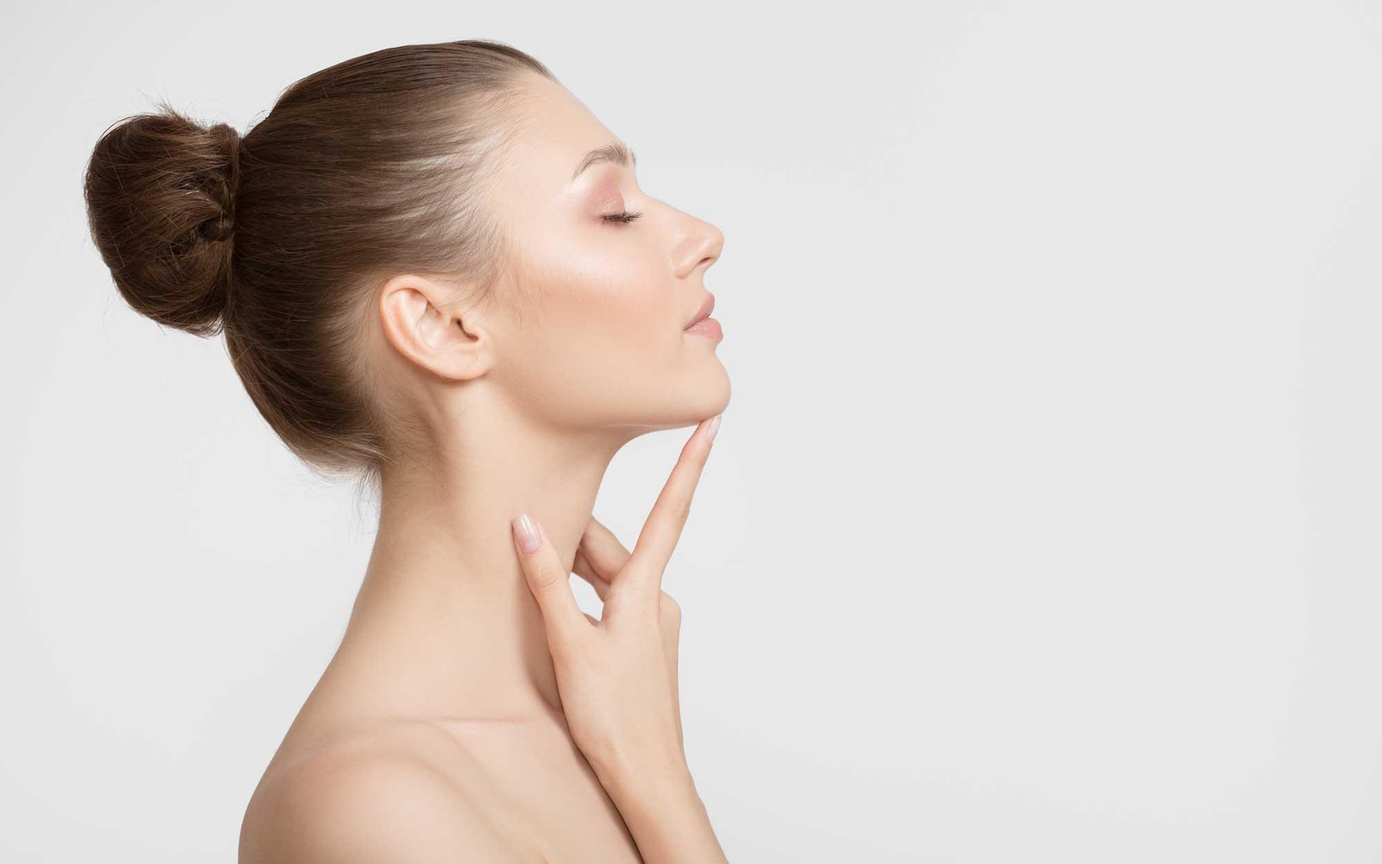 How to get rid of jowls and a sagging jawline Etre Vous