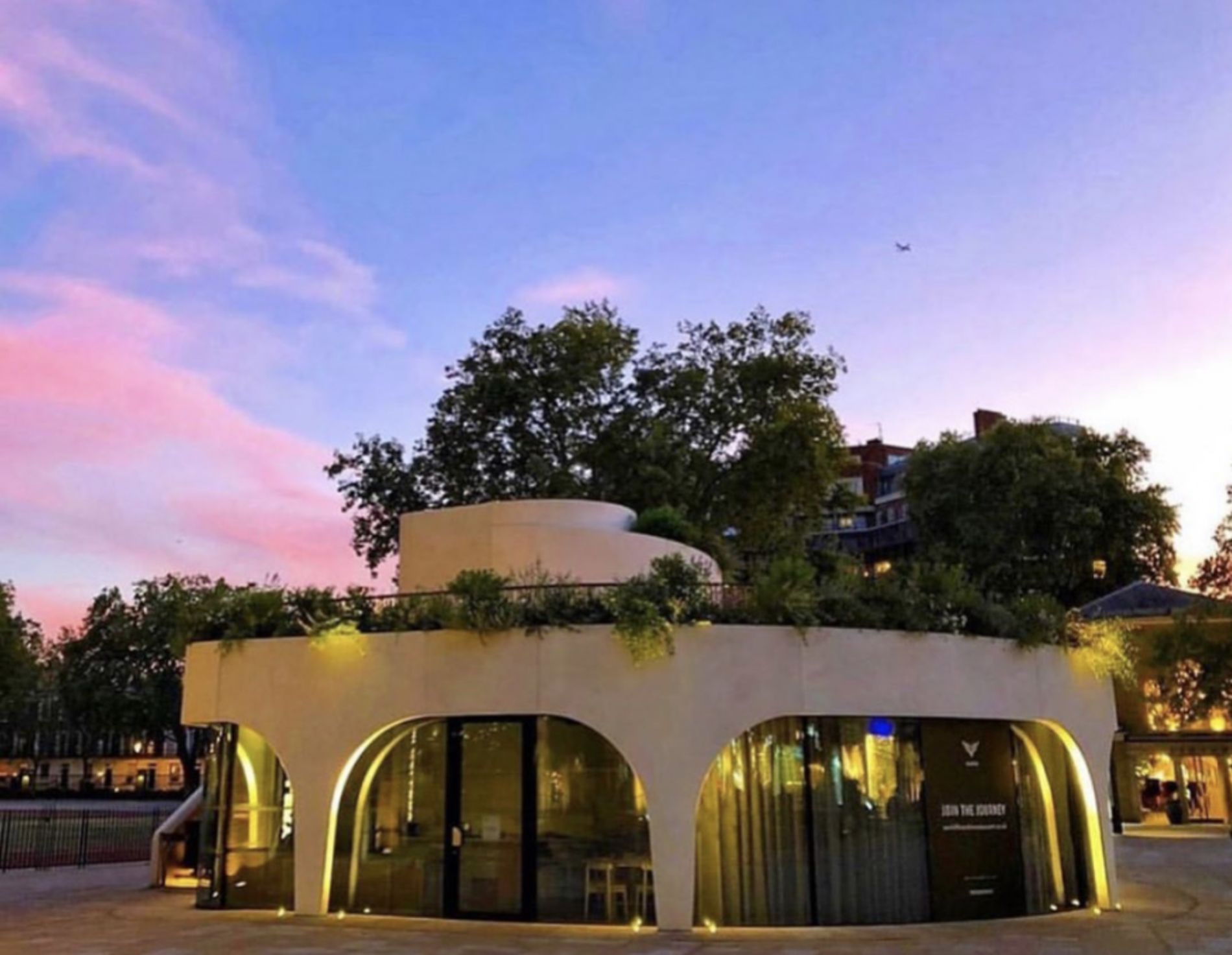 Award Winning Cadogan Café in Historic London Square Evans Concrete